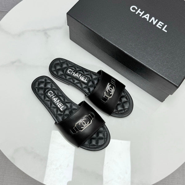 CC 25 Mule Sandals Black Sheepskin 368799