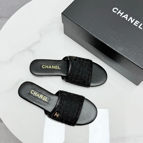 CC 25 Flat Mule Sandals Black Mesh And Sheepskin 368806