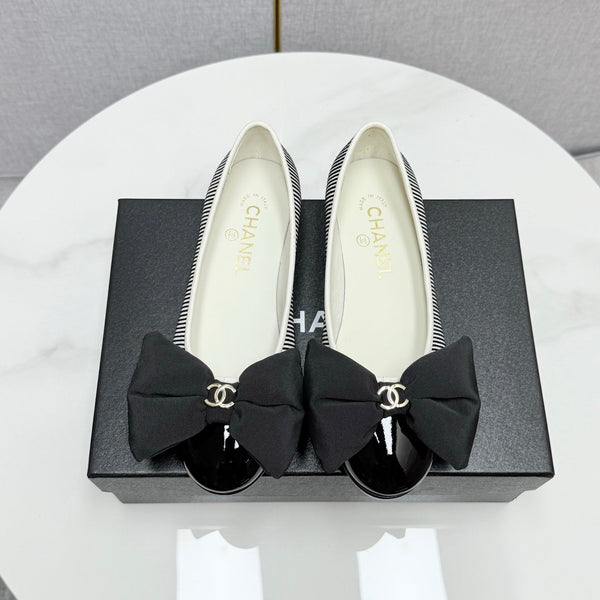 CC 25 Bow Ballet Flats Black White Canvas Striped Pattern And Grosgrain 368809