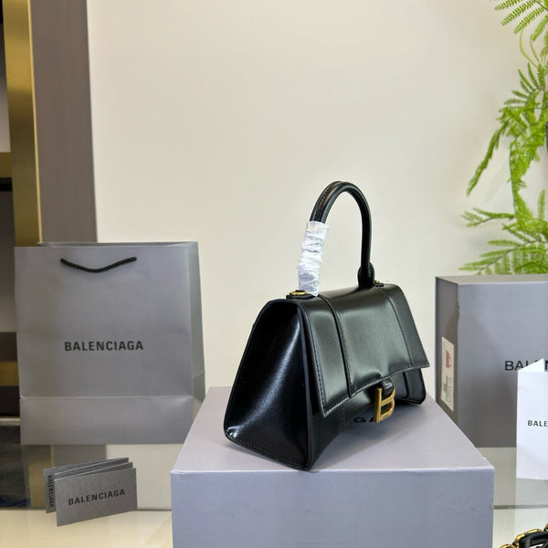 BORSA A CLESSIDRA 22 IN PELLE DI VITELLO BOX LUCIDO NERO E FERRAMENTA ORO