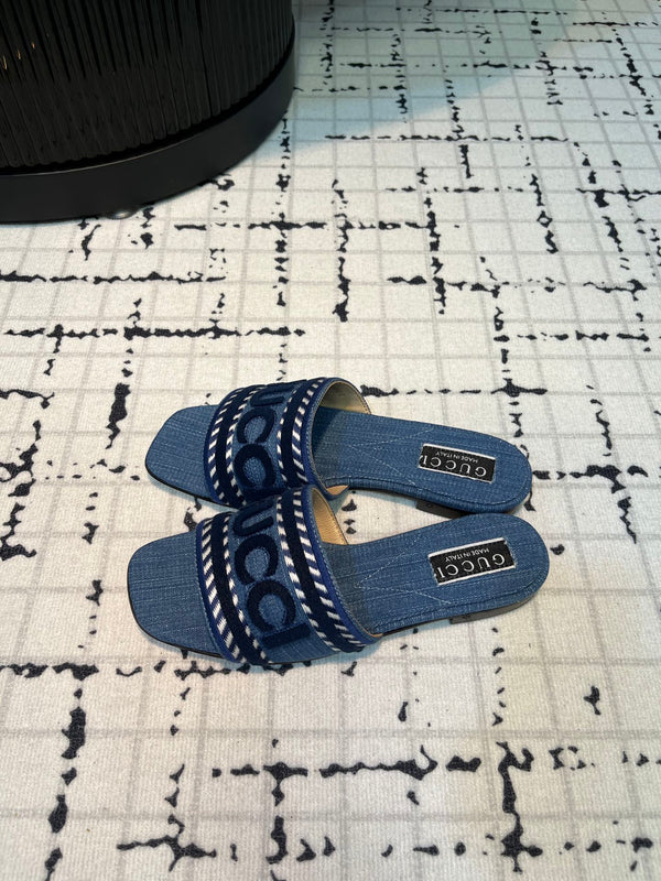 GG SLIDE SANDAL WITH GUCCI SCRIPT AEGEAN DENIM