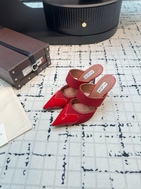 ALAIA TACCO ALTO 9 CM IN VITELLO ROSSO CILIEGIA