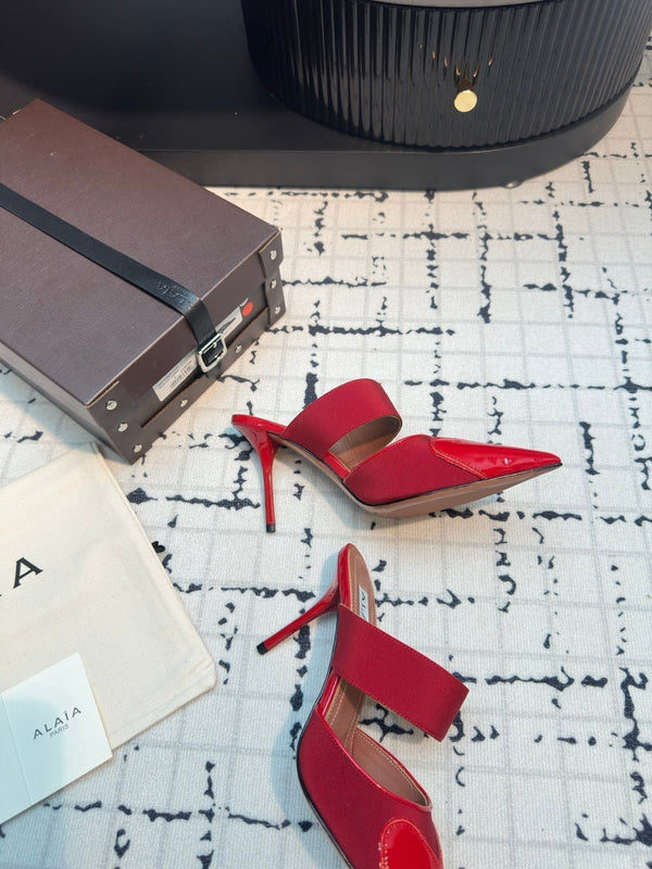 ALAIA TACCO ALTO 9 CM IN VITELLO ROSSO CILIEGIA