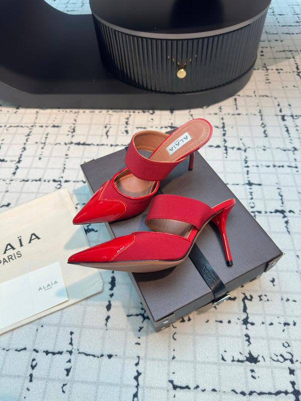 ALAIA TACCO ALTO 9 CM IN VITELLO ROSSO CILIEGIA