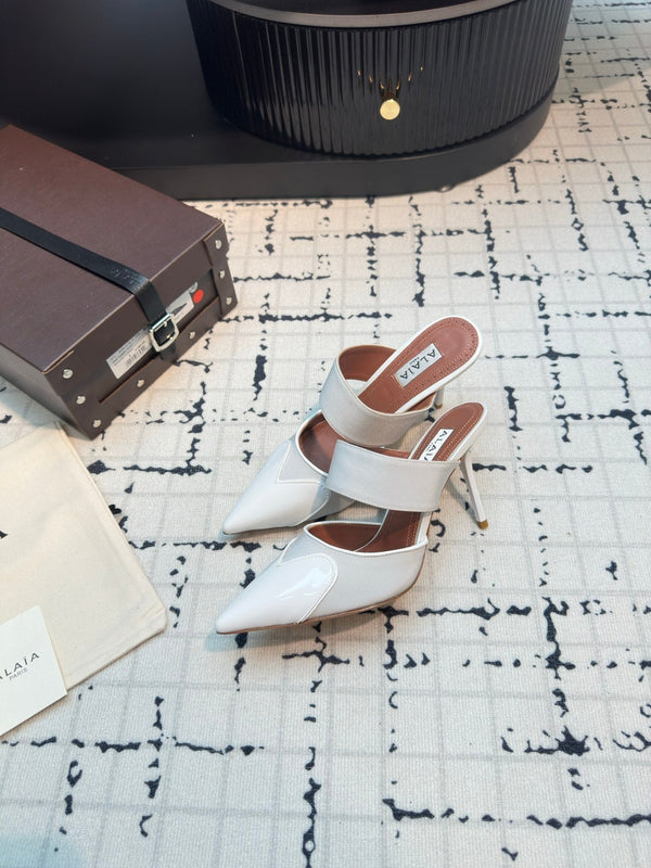 ALAIA TACCO ALTO 9 CM IN VITELLO BIANCO