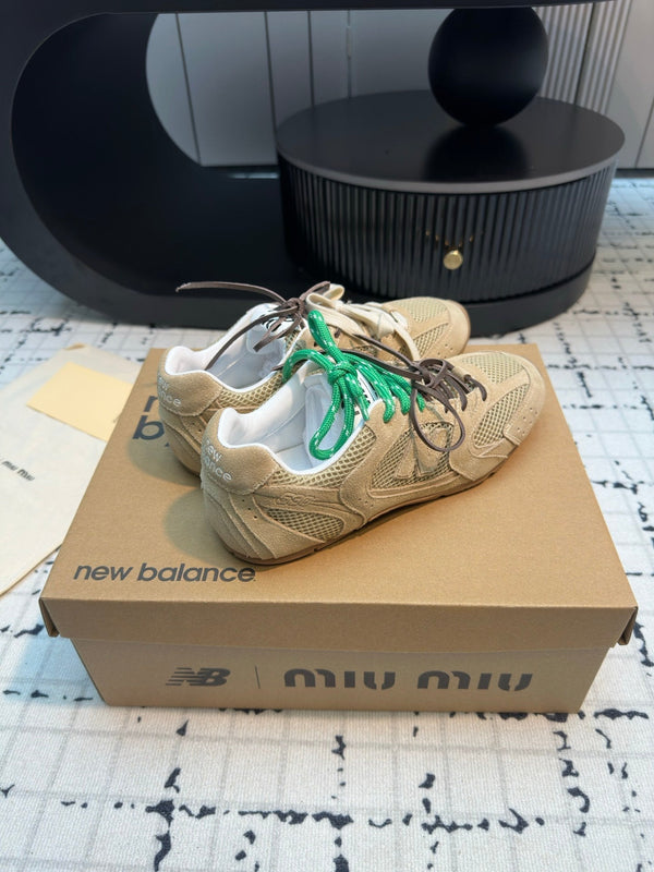 Miu Balance 530 SL Sneakers Light Brown Suede