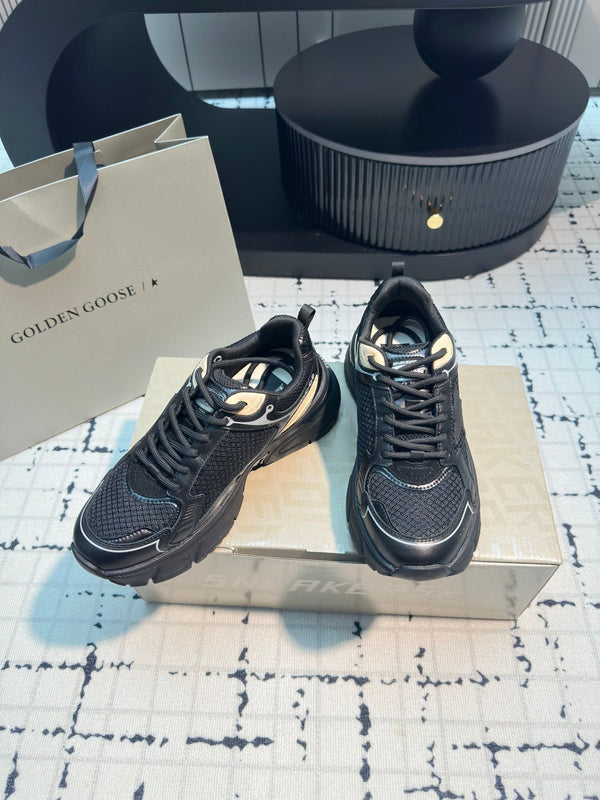 LIGHTSTAR SNEAKERS WITH BLACK CALFSKIN AND MESH UPPER AND BLACK STAR