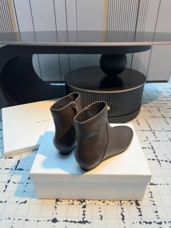 The Row Zipped Ankle Boots 50mm Burnt Earth Calfskin 429314