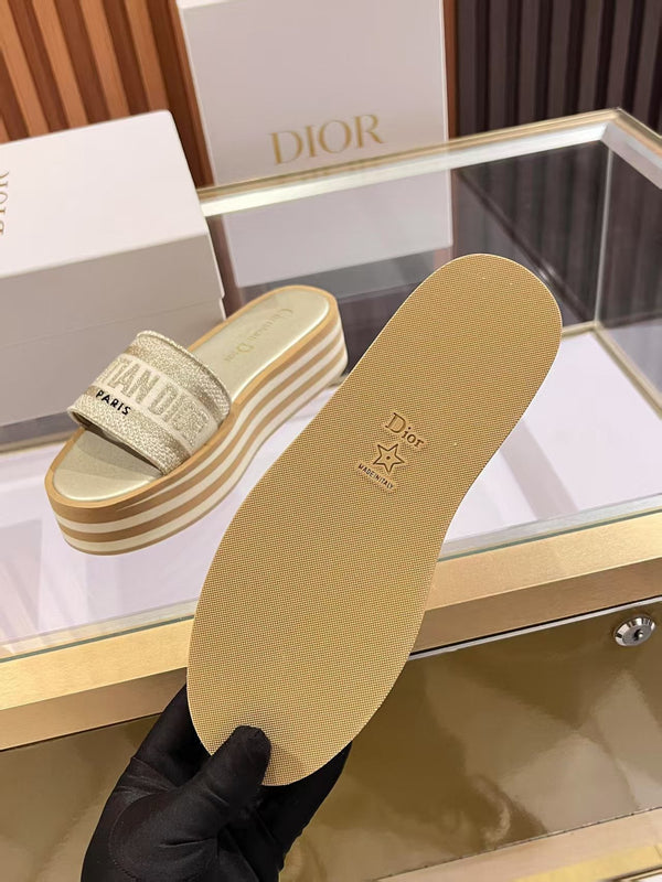 CD Dway Platform Slide Beige Brown Fabric with Lambskin 242442