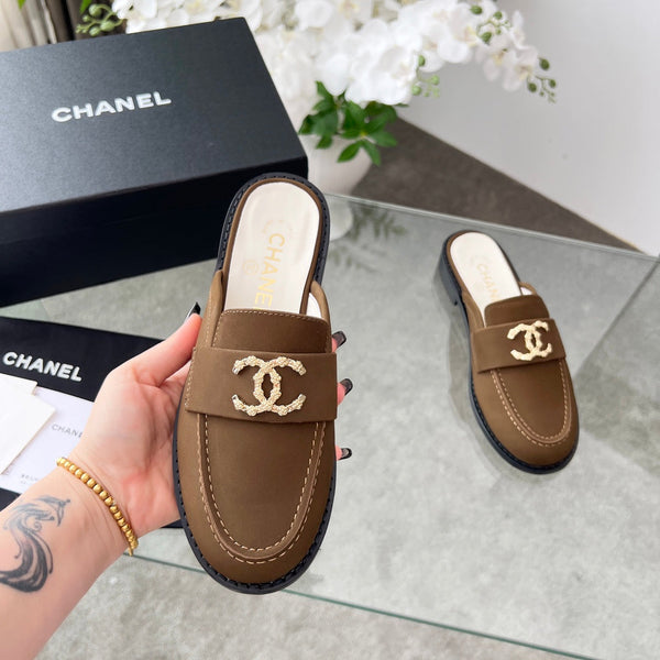 CC 25 Mule Dark Brown Calfskin Gold Double C