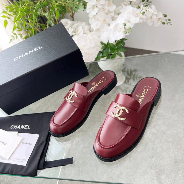 CC 25 Mule Burgundy Calfskin Gold Double C