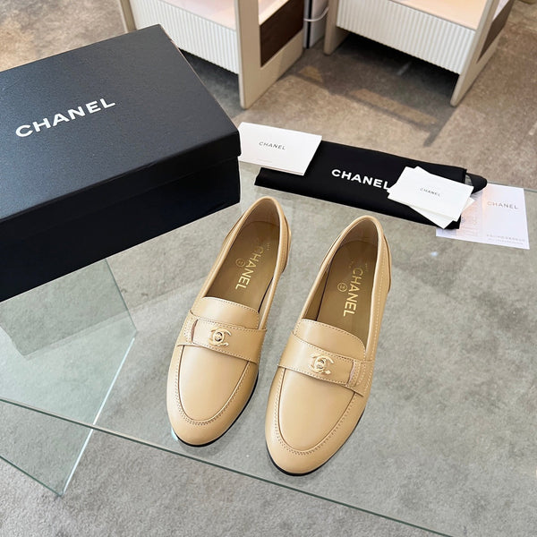 CC 25 Loafer Beige Sheepskin 338666