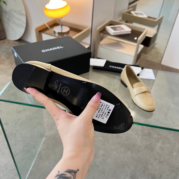 CC 25 Loafer Beige Sheepskin 338666