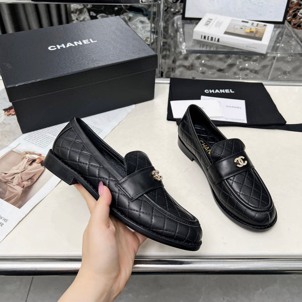 Mocassino CC 25 in pelle di vacchetta nera 338671