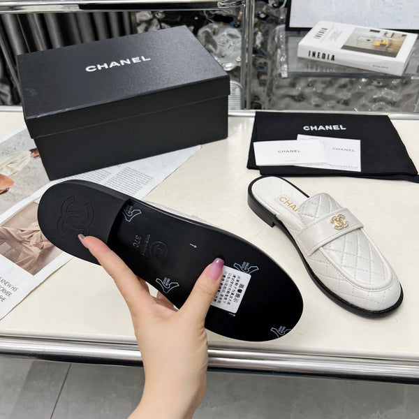 CC 25 Mule White Cowhide 338676