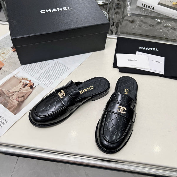 CC 25 Mule Black Patent Cowhide 338677