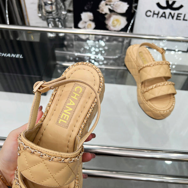 CC 25 Sandals Leather Chain 6cm Beige Lambskin 338654