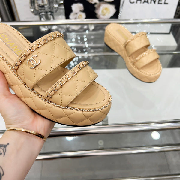 CC 25 Slide Leather Chain 6cm Beige Lambskin 338658