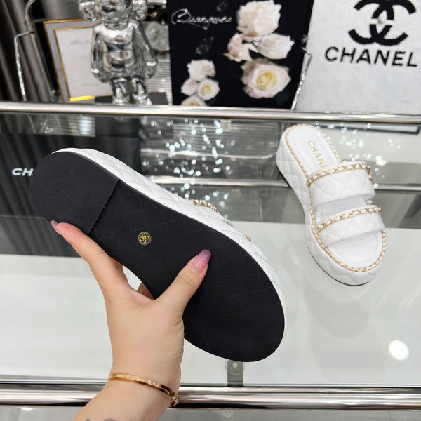 CC 25 Slide Leather Chain 6cm White Lambskin 338659