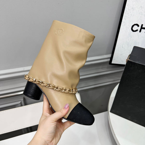 CC 25 Short Boots With Chain 55mm Beige Cowhide Black Grosgrain 374027