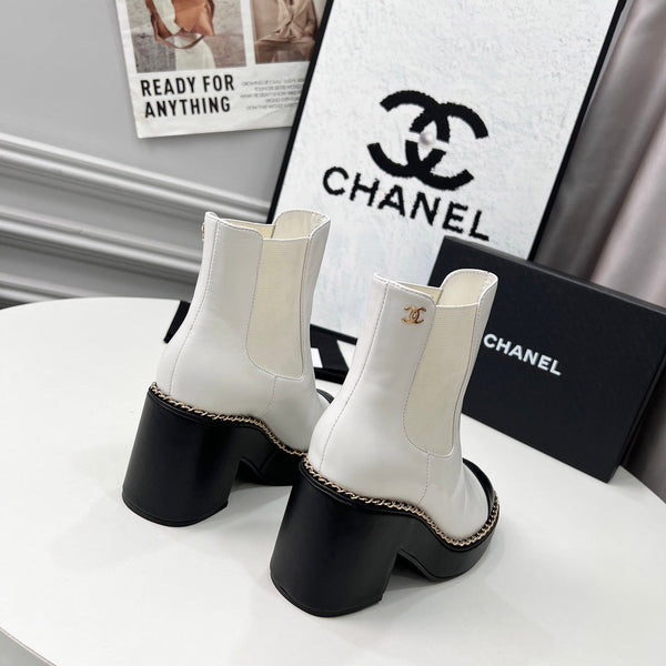 CC 25 Chelsea Ankle Boots With Chain 85mm White Black Sheepskin 374033