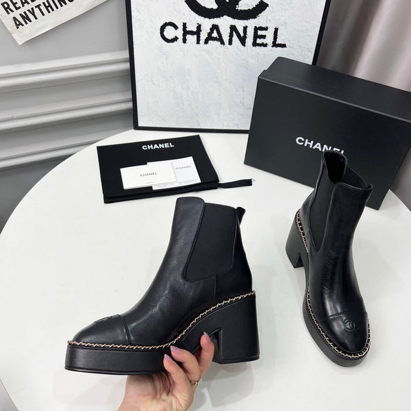 CC 25 Chelsea Ankle Boots With Chain 85mm Black Sheepskin 374035