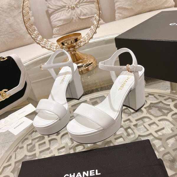 CC 25C 10CM Sandali con tacco medio in pelle italiana bianca 213319