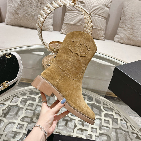 CC Ankle Boots 40mm Light Brown Suede