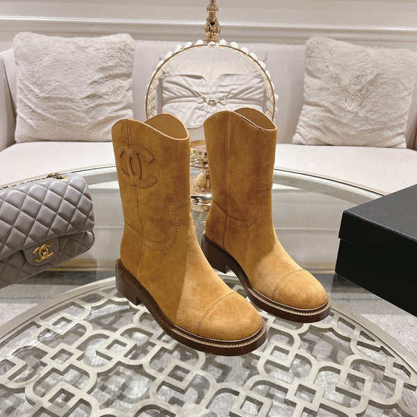 Stivaletti CC in pelle scamosciata giallo scuro 40mm