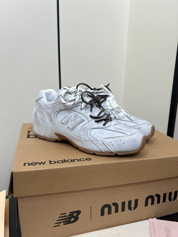 Miu Balance 530 SL Sneakers Retro White Suede