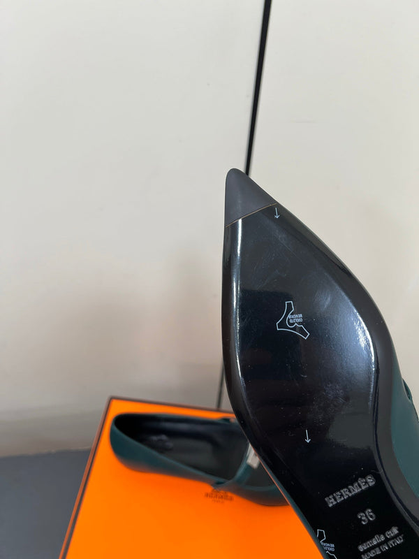 HM 25C Kelly Ballet Flat Castleton Green Calfskin 210294