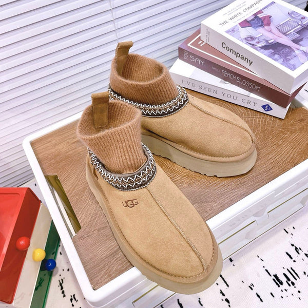 UGG Tazz Platform Boots Light Brown Frabic Suede 512867