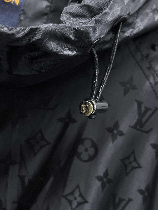 LV BLACK JACKET 239568