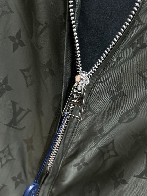 LV ARMY GREEN JACKET 239569