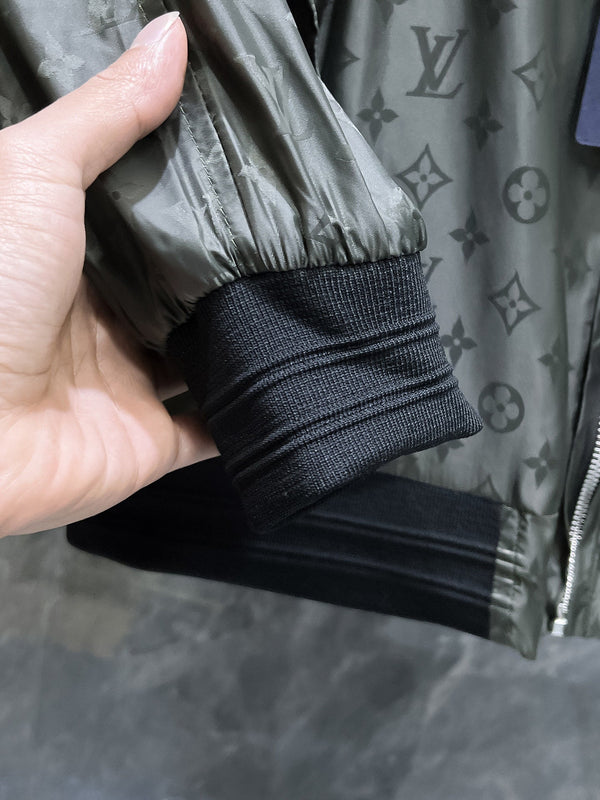 LV ARMY GREEN JACKET 239569