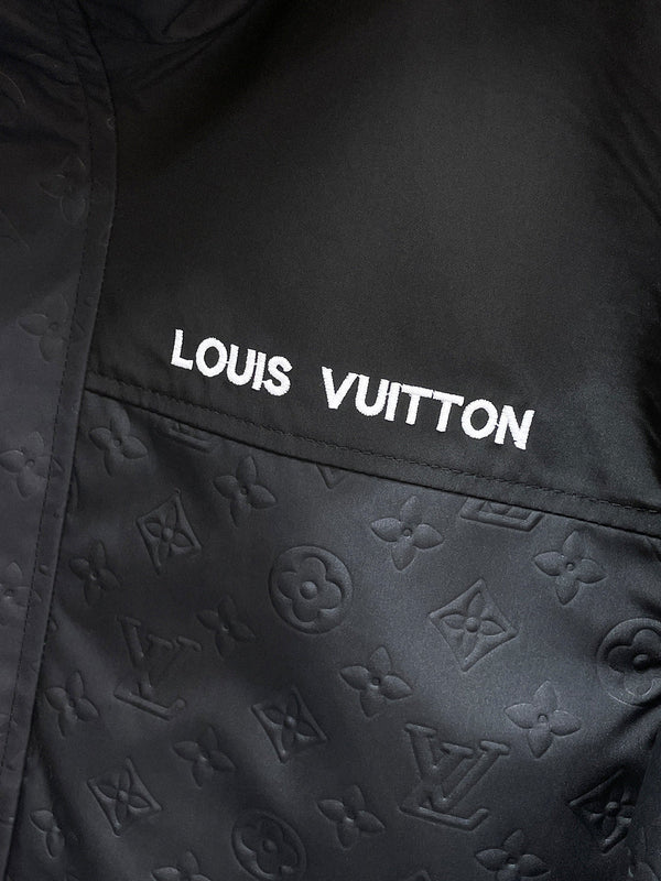 LV BLACK JACKET 239570
