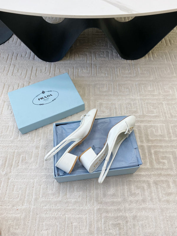 TRIANGLE LOGO SLINGBACK PUMPS WITH BOW IN WHITE CALFSKIN