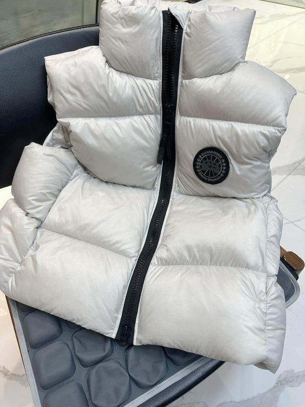 C. Goose Hooded Down Vest Polyester 0005