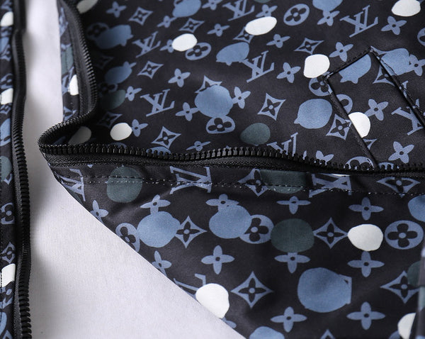 GIACCA CON CAPPUCCIO MONOGRAMMA NERO LV 238997