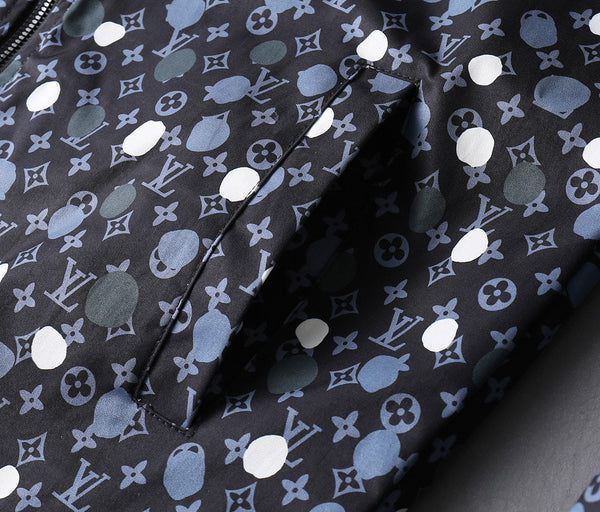 GIACCA CON CAPPUCCIO MONOGRAMMA NERO LV 238997