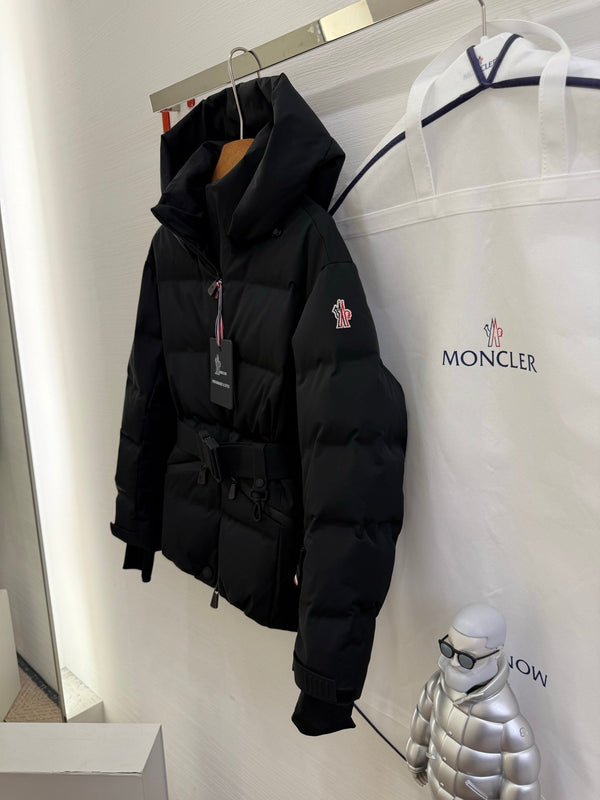 Moncler 25 Down Jacket Black Polyester 302711