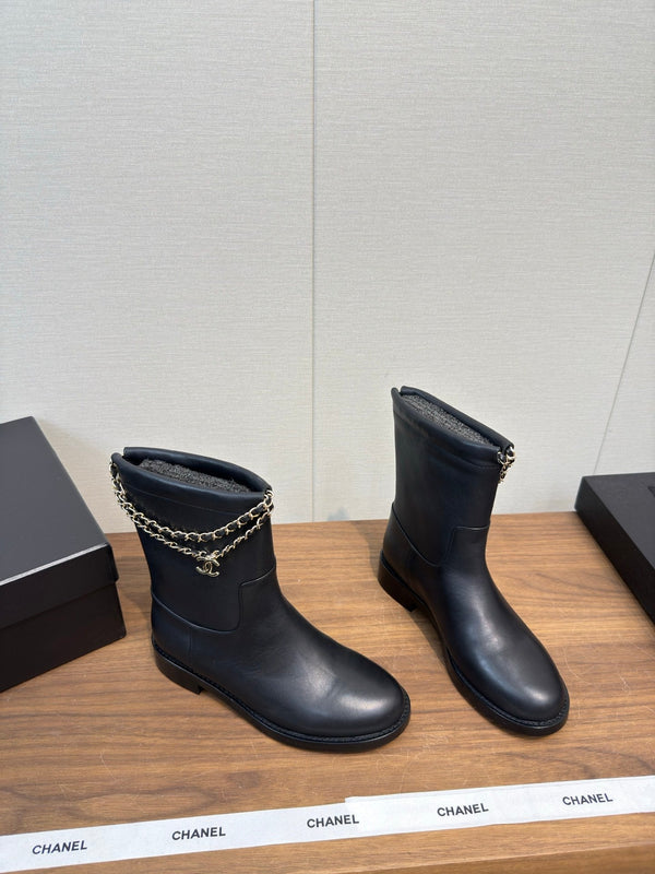 Chanel 25 Boot Black Calfskin 465613