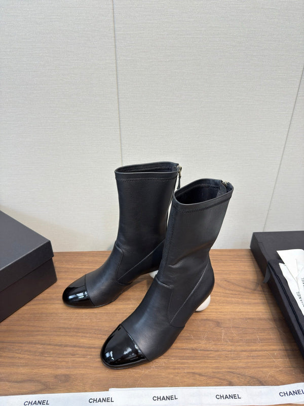 CC 25B Double C Giant Pearl Ankle Boots 50mm Black Sheepskin 465702