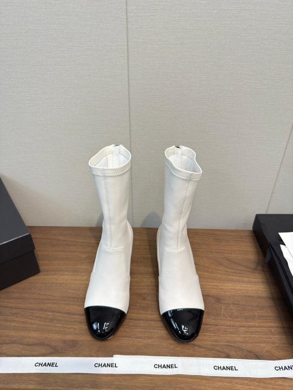 CC 25B Double C Giant Pearl Ankle Boots 50mm White Sheepskin 465703