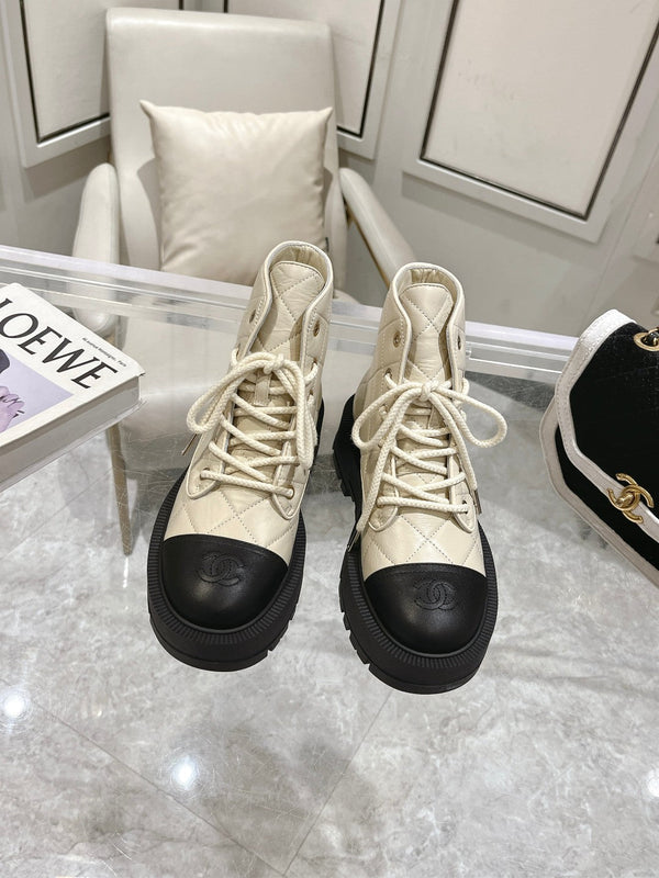 CC Combat Boots 50mm In Ivory White Mix Black Quilted Cowhide And Lambskin 944662