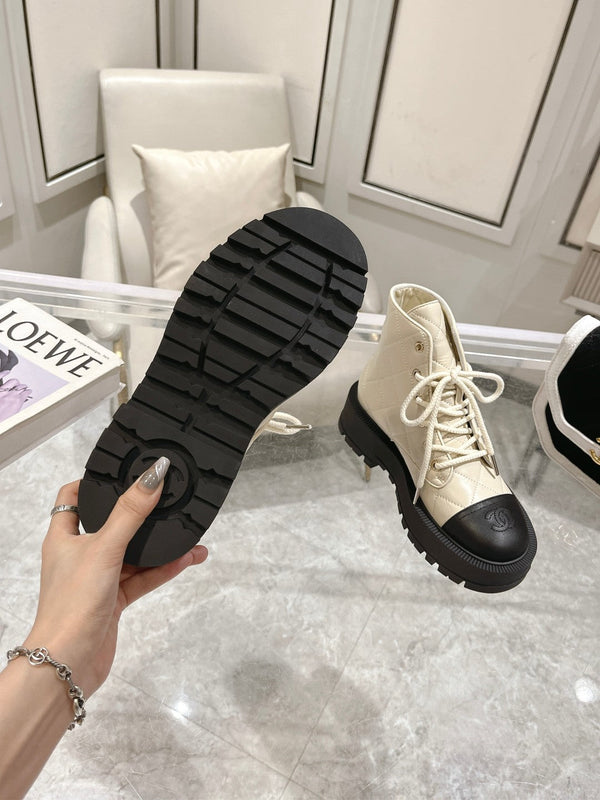 CC Combat Boots 50mm In Ivory White Mix Black Quilted Cowhide And Lambskin 944662