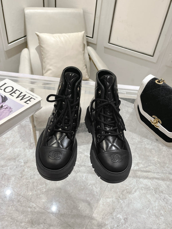 CC Combat Boots 50mm In Glossy Black Cowhide And Lambskin  944661