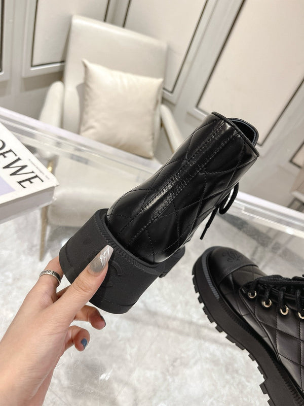 CC Combat Boots 50mm In Glossy Black Cowhide And Lambskin  944661