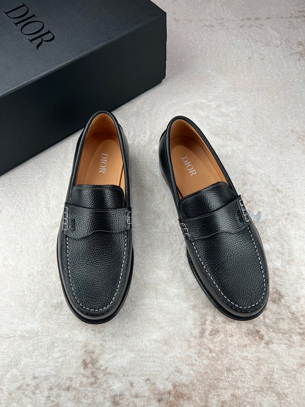 CD GRANVILLE LOAFER IN PELLE DI VITELLO MARTELLATA NERA