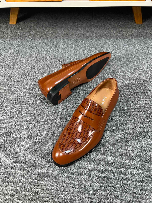 CD GRANVILLE LOAFER  GLOSSY SIENNA MONOGRAM LAMBSKIN
